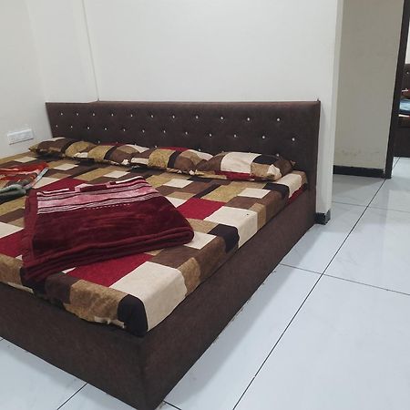 Hanumant Kripa Geust House Only For Family Ujjain Exterior photo
