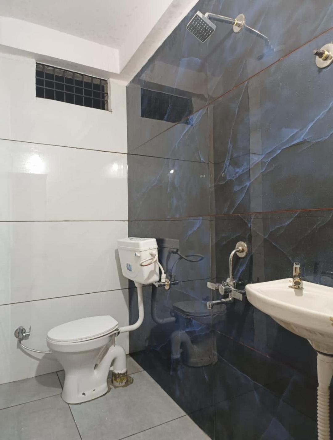 Hanumant Kripa Geust House Only For Family Ujjain Exterior photo
